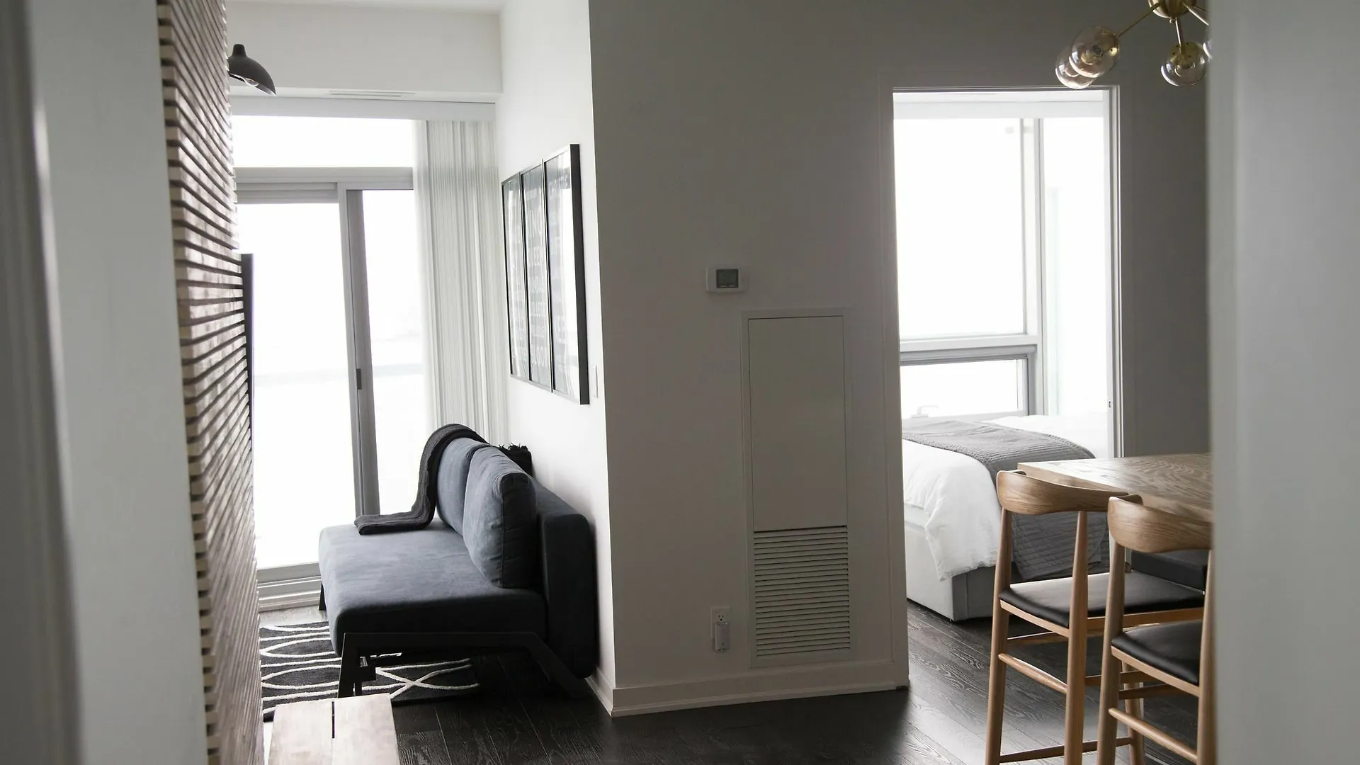Applewood Suites - 3 Bdrm Luxury Lakeview تورونتو شقة
